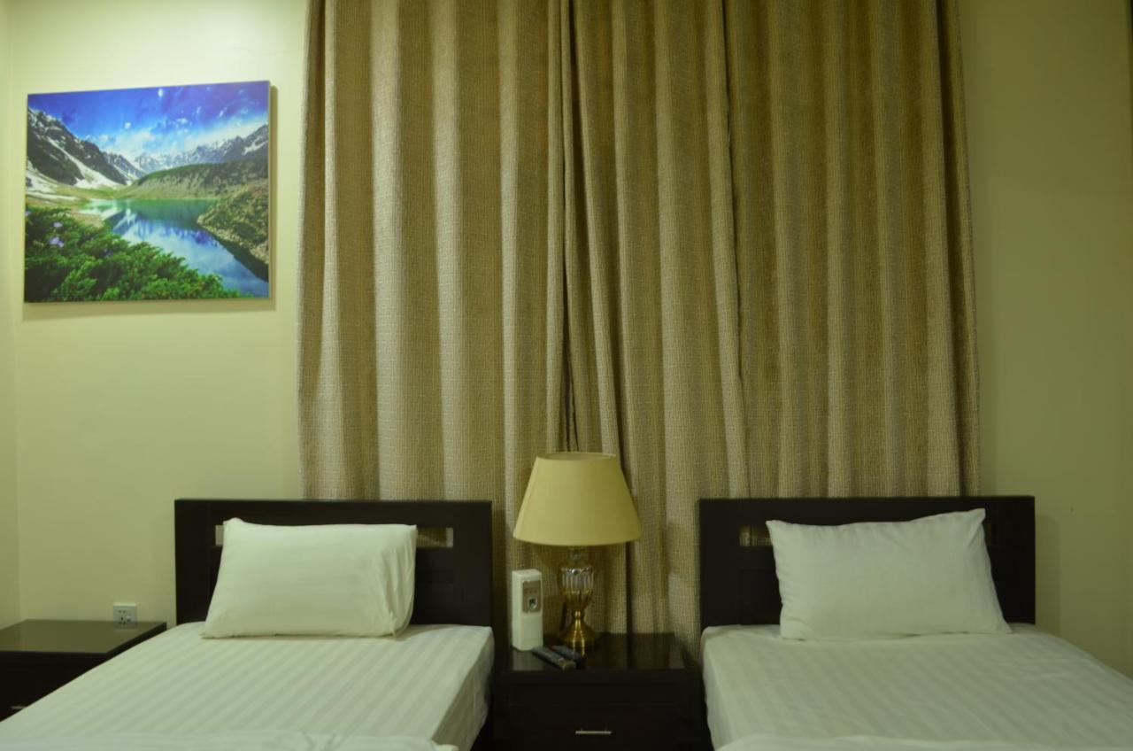 Starlit Hotel - Gilgit Ngoại thất bức ảnh